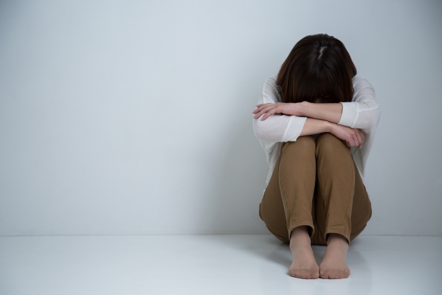 悩み女性